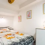 Apartma N\'Poznam Tobacna