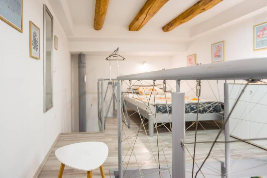 Apartman Apartma N'poznam Tobacna